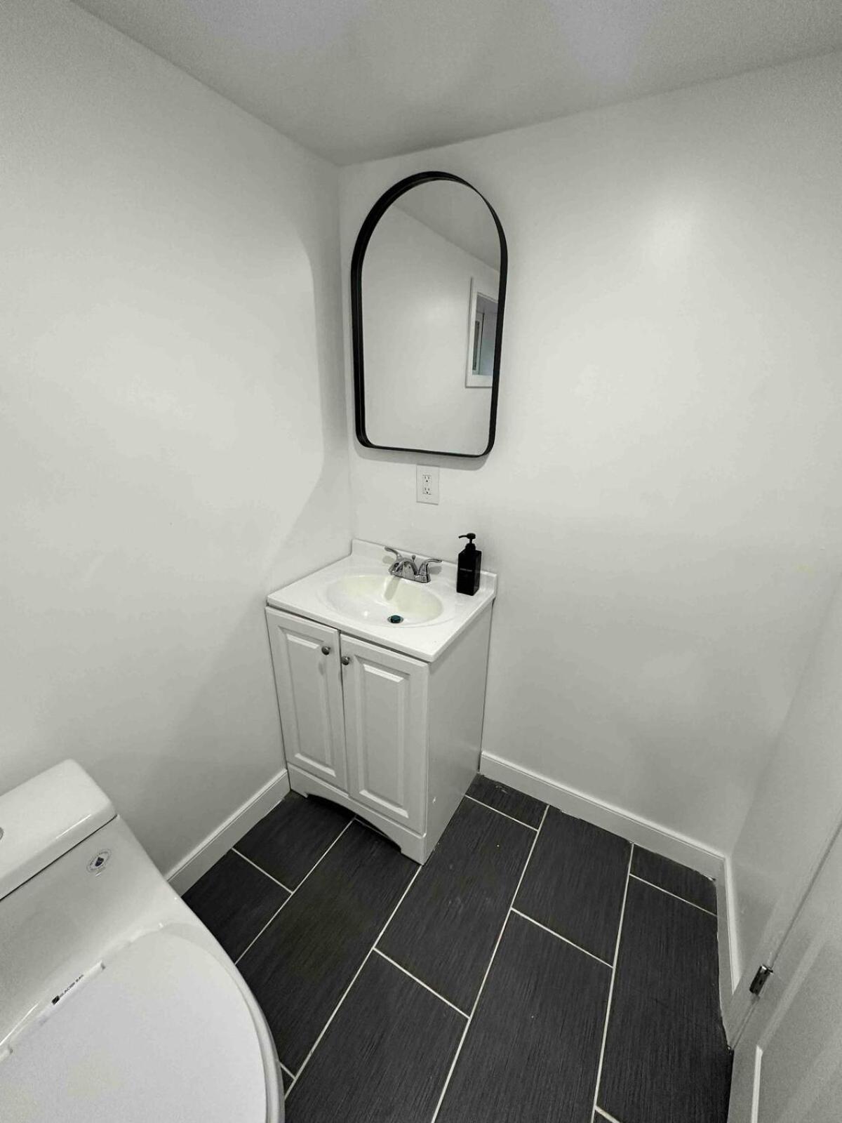 Lovely Basement 1-Bedroom With Free Parking Washington Extérieur photo
